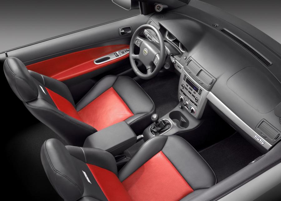  Chevrolet Cobalt SS Supercharged Coupe 2005 года  (фото 21 из 36)
